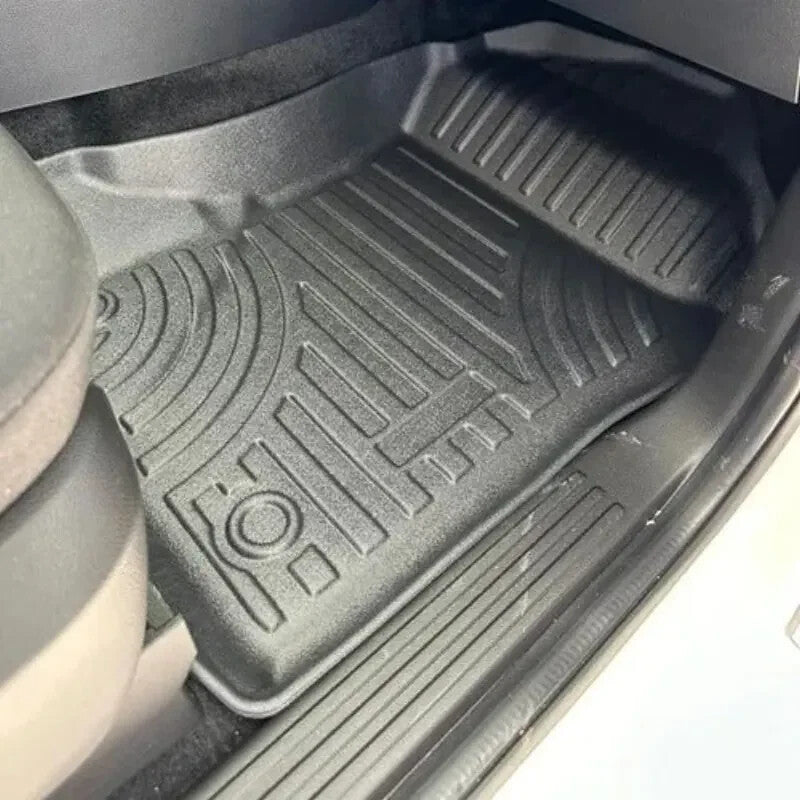 Tappetini 3D montati in auto